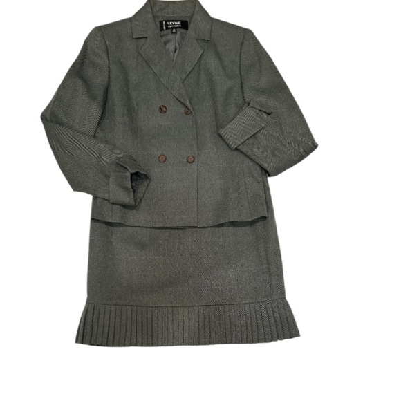 Larry Levine Classics Gray Blazer EUC. With Small Pleated Hemline Size 10.‎ - Picture 1 of 7